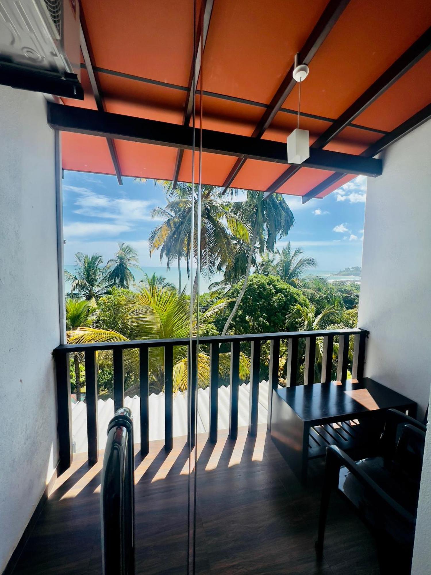 Sea View Tourist Inn Tangalle Extérieur photo