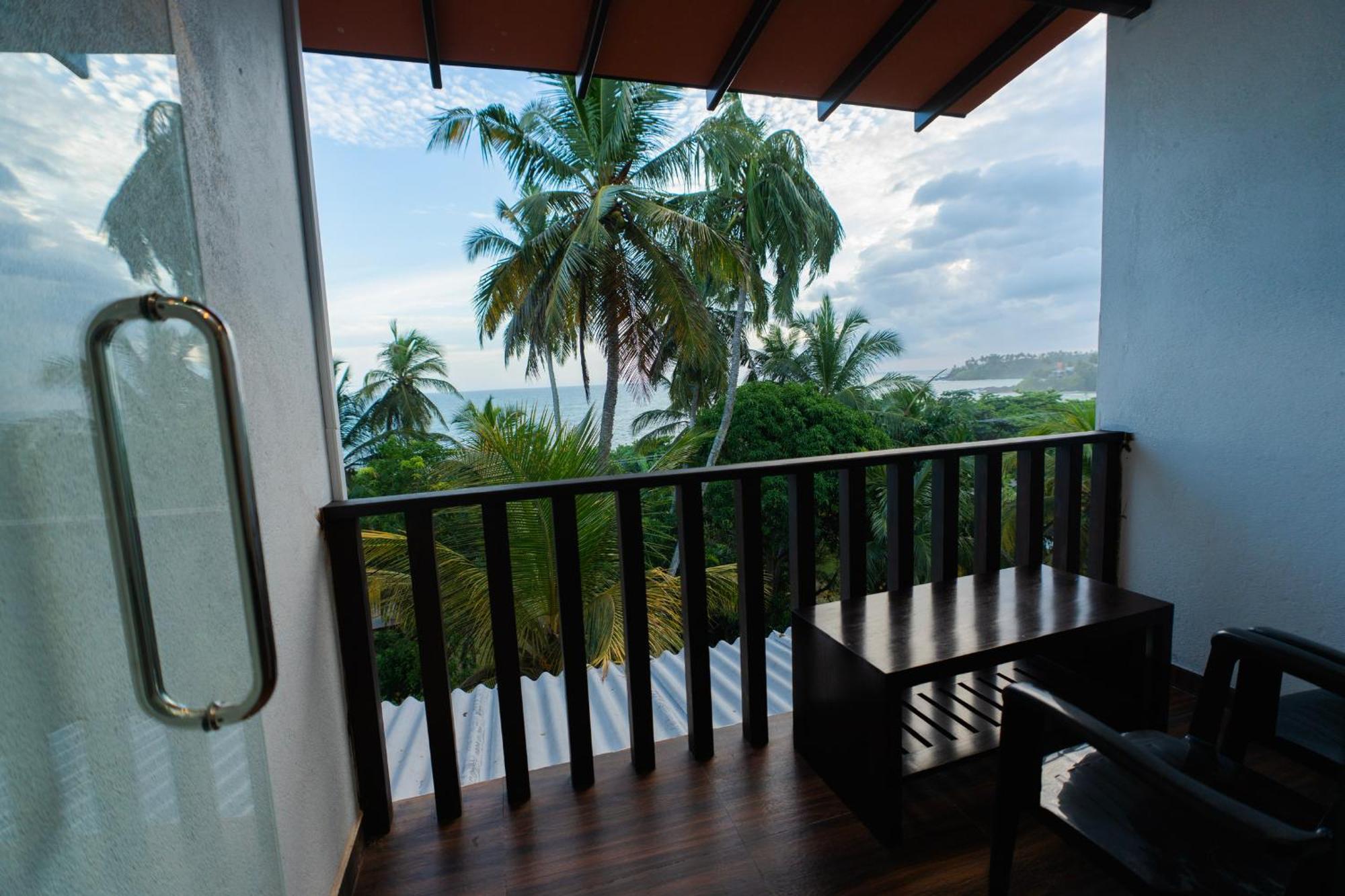 Sea View Tourist Inn Tangalle Extérieur photo